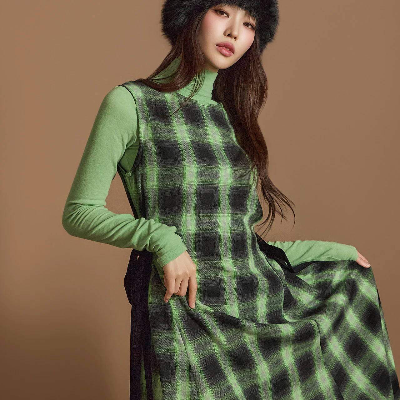E3590 Turtleneck Top - Image 2