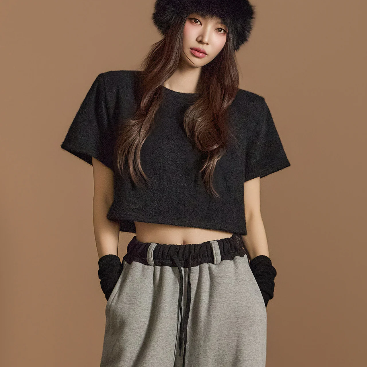 E3645 Shoulder Pad Crop Top - Image 2