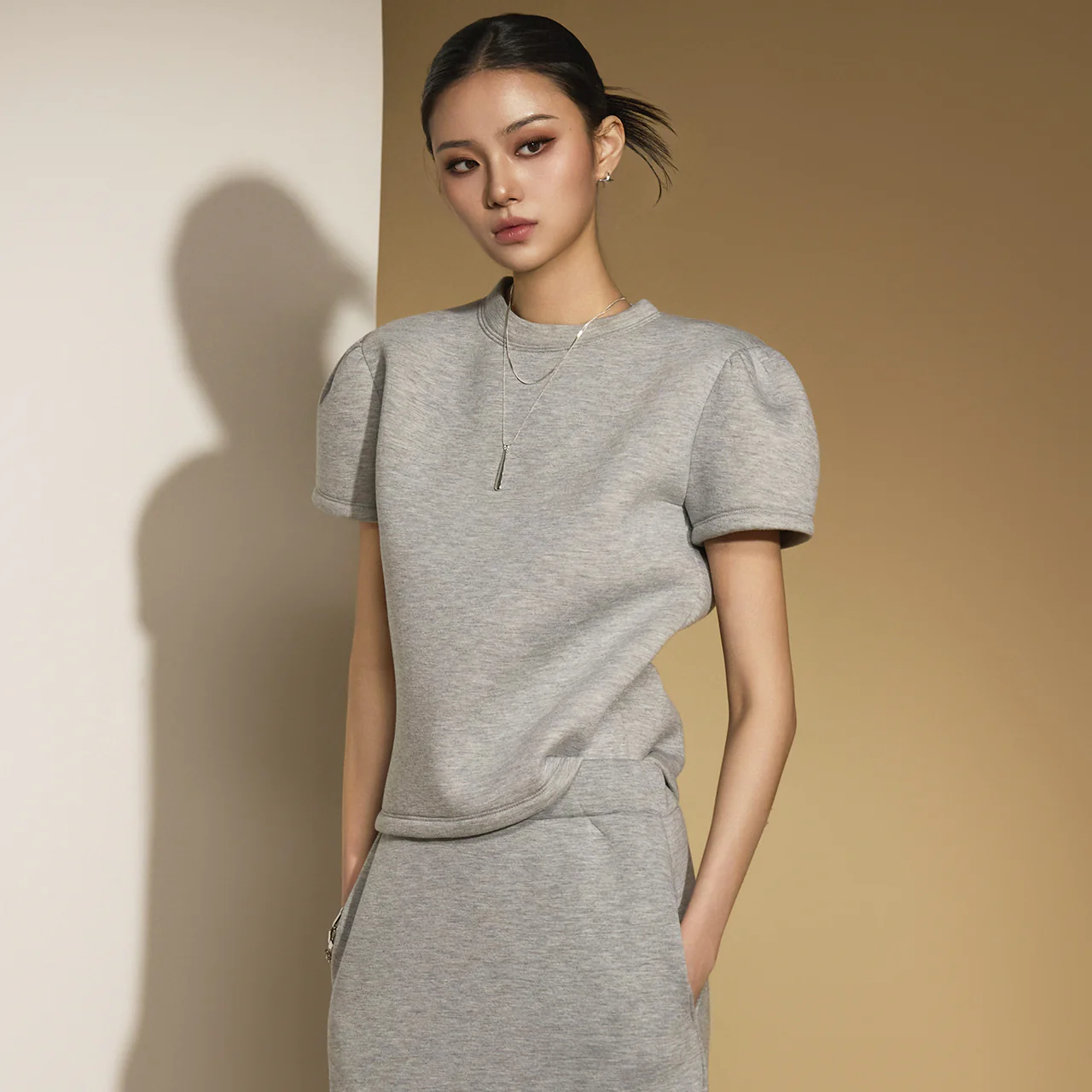 E3693 Neoprene Puff Sleeve T-shirt - Image 2