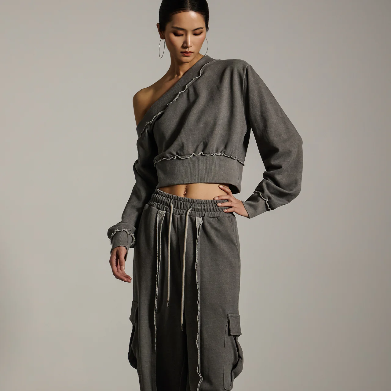 E3706 One Shoulder Sweatshirt - Image 2