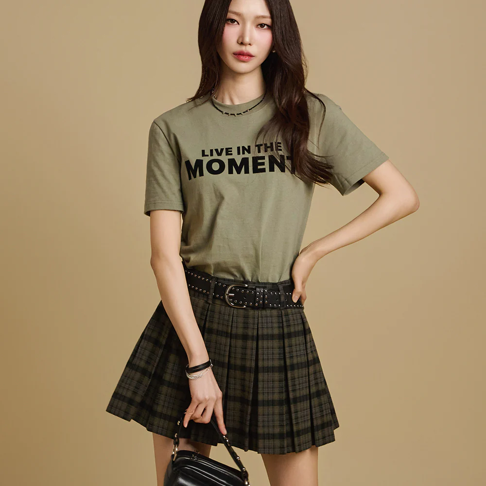 E3711 Text T-shirt - Image 2