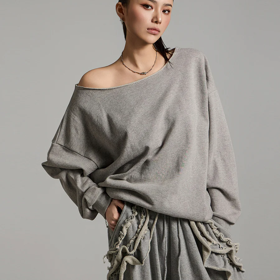 E3736 Asymmetric Sweatshirt - Image 2