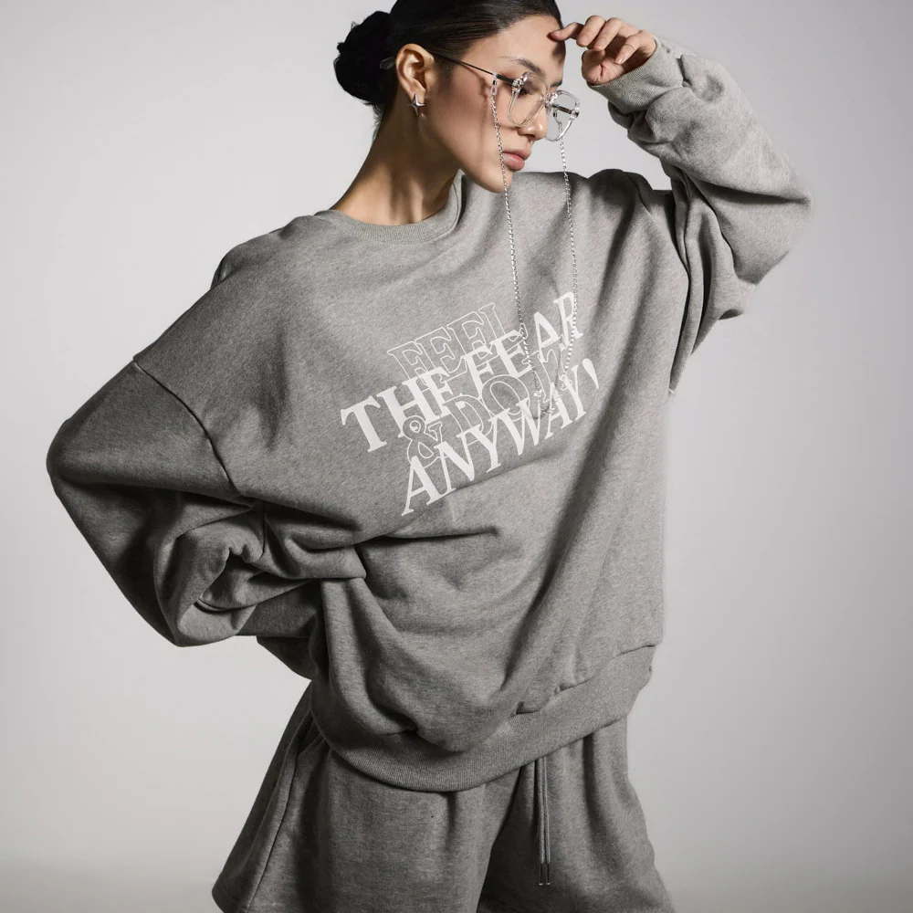 E3761 Printed Sweatshirt - Image 2