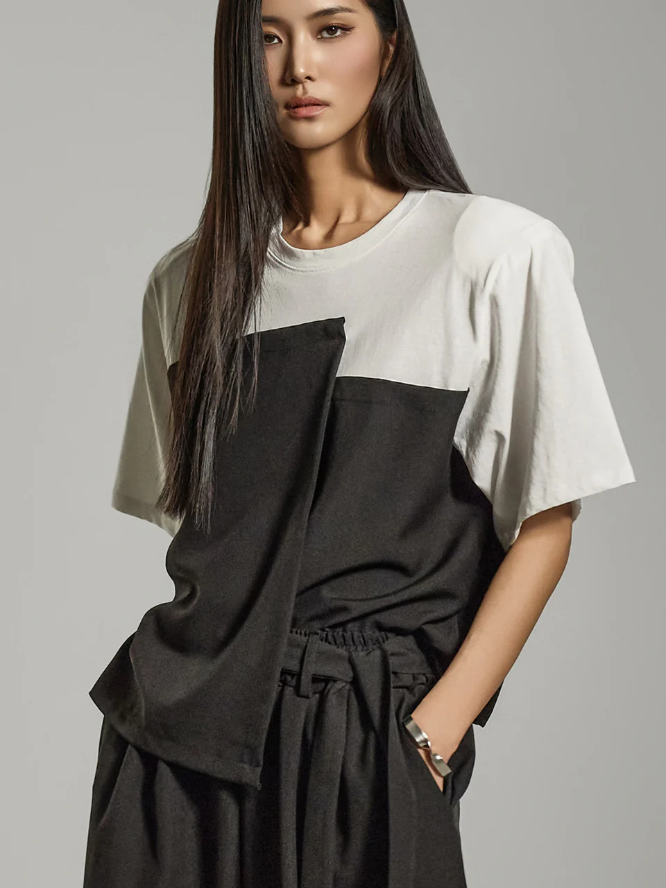 E3781 Asymmetric Two Tone T-shirt