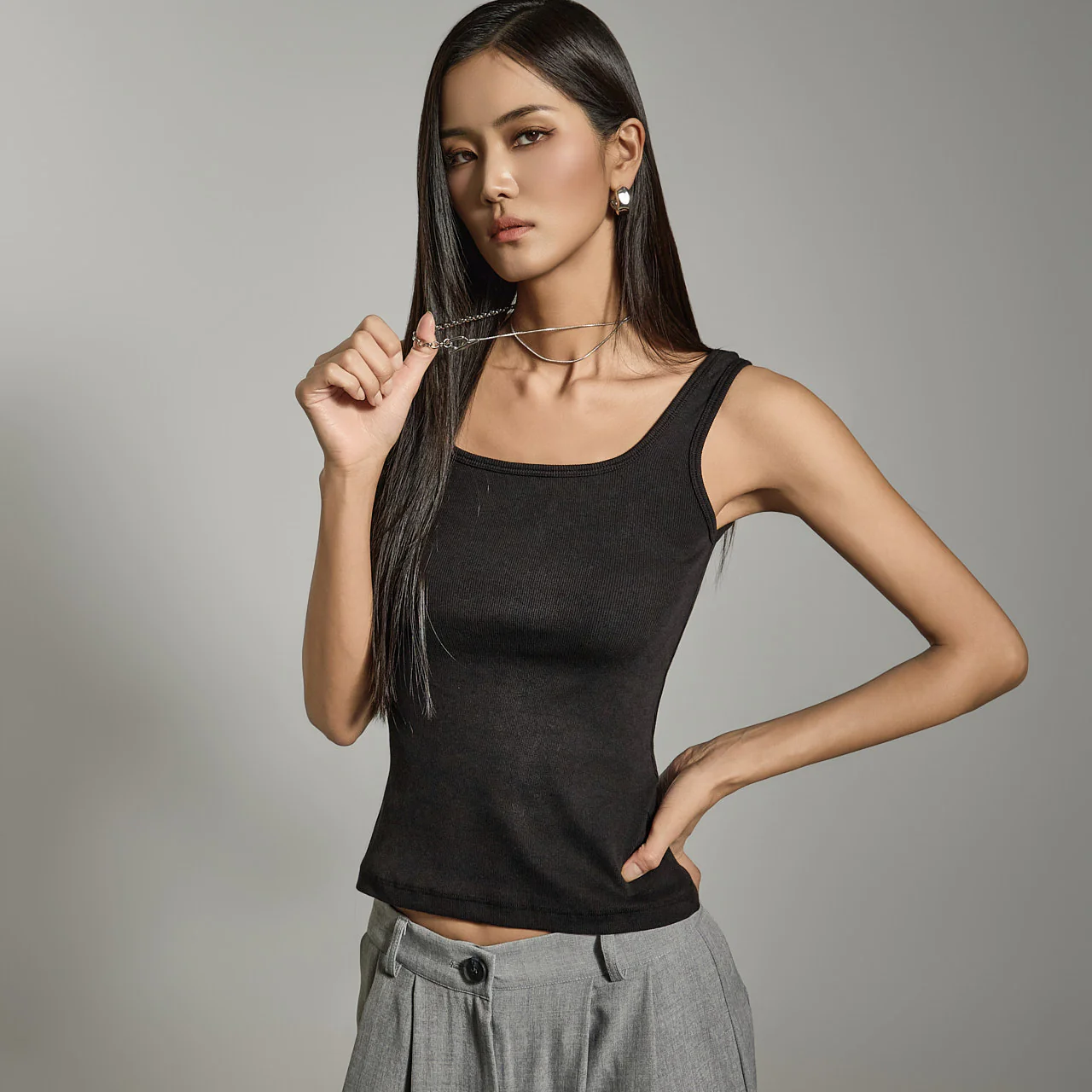 E3782 Ribbed Sleeveless Top - Image 2