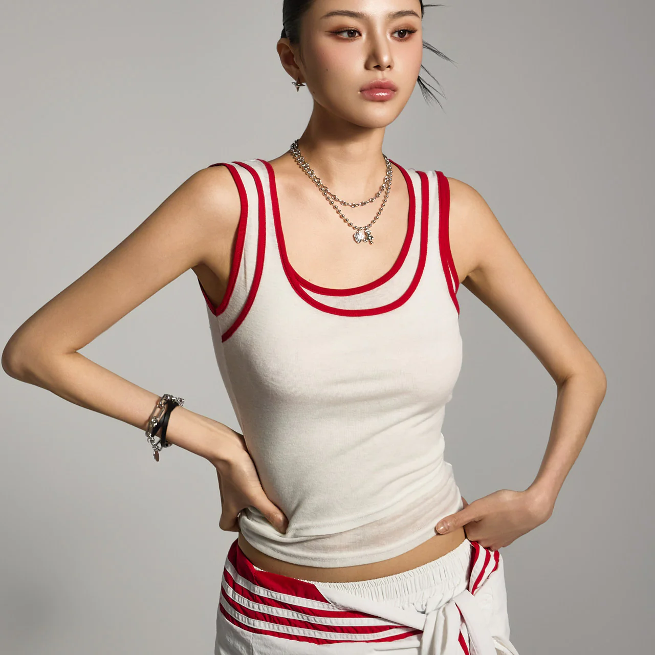 E3794 Layered Sleeveless Top - Image 2