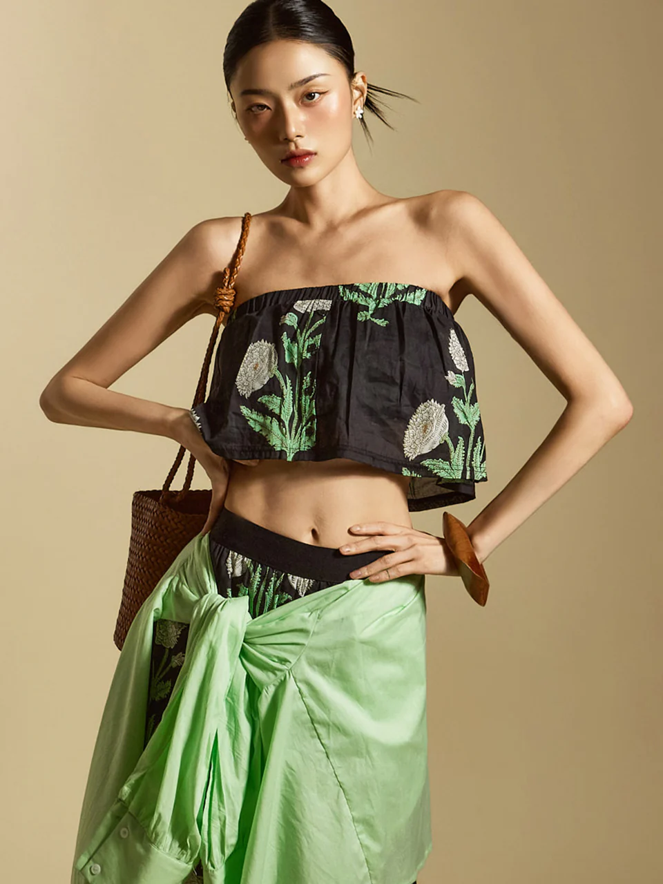 E3850 Floral  Tube Top