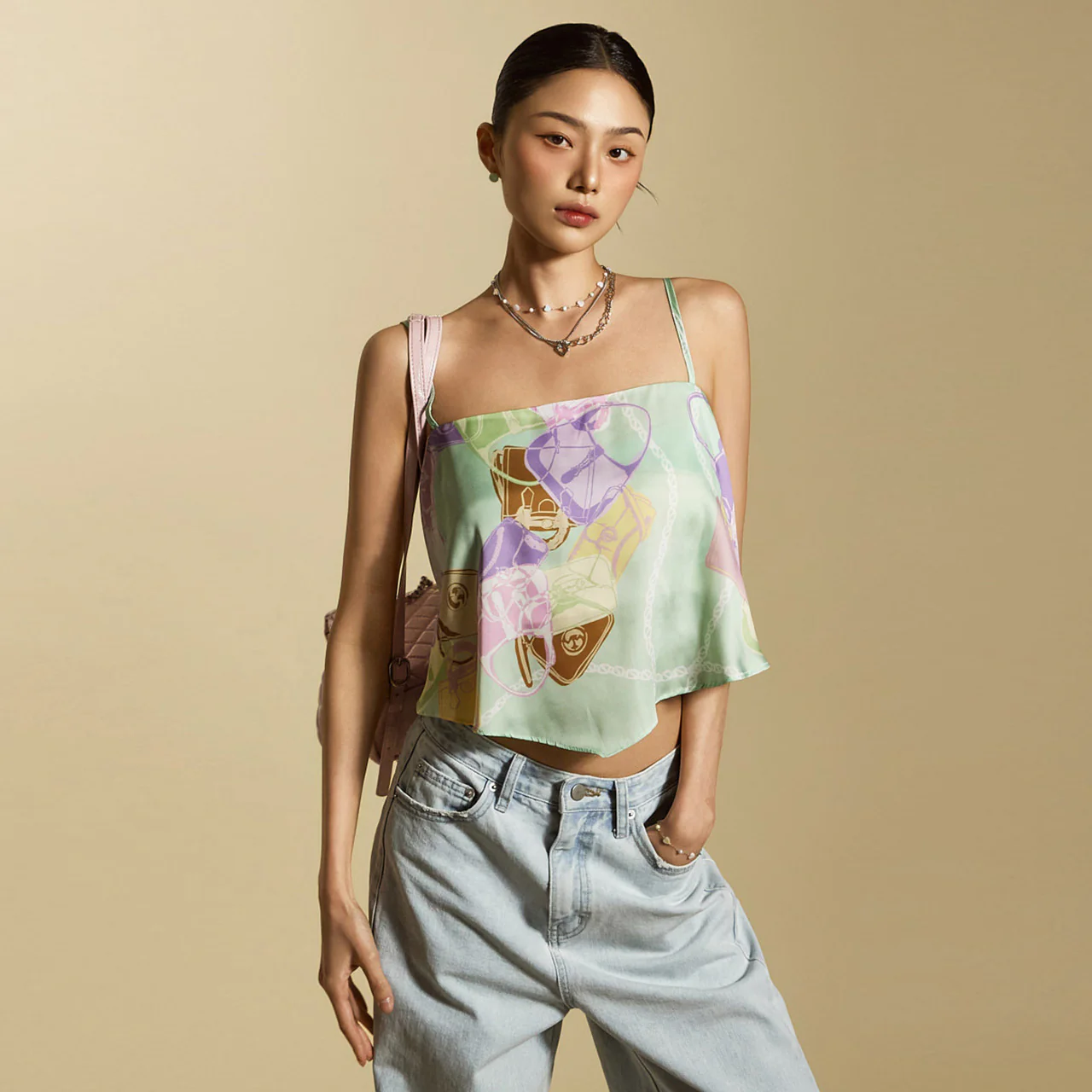 E3858 Scarf Sleeveless Top - Image 2