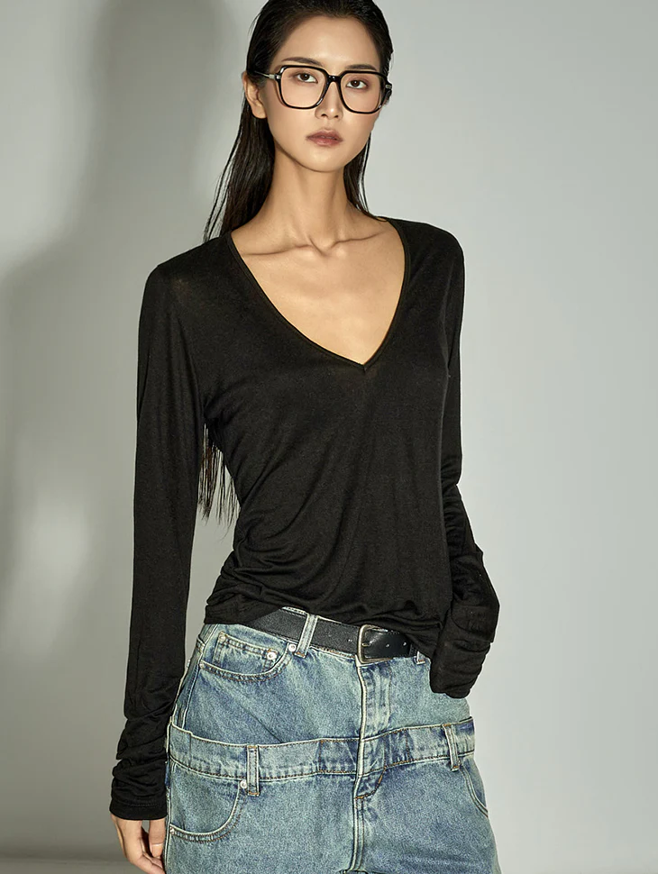 E3961 Sheer Top