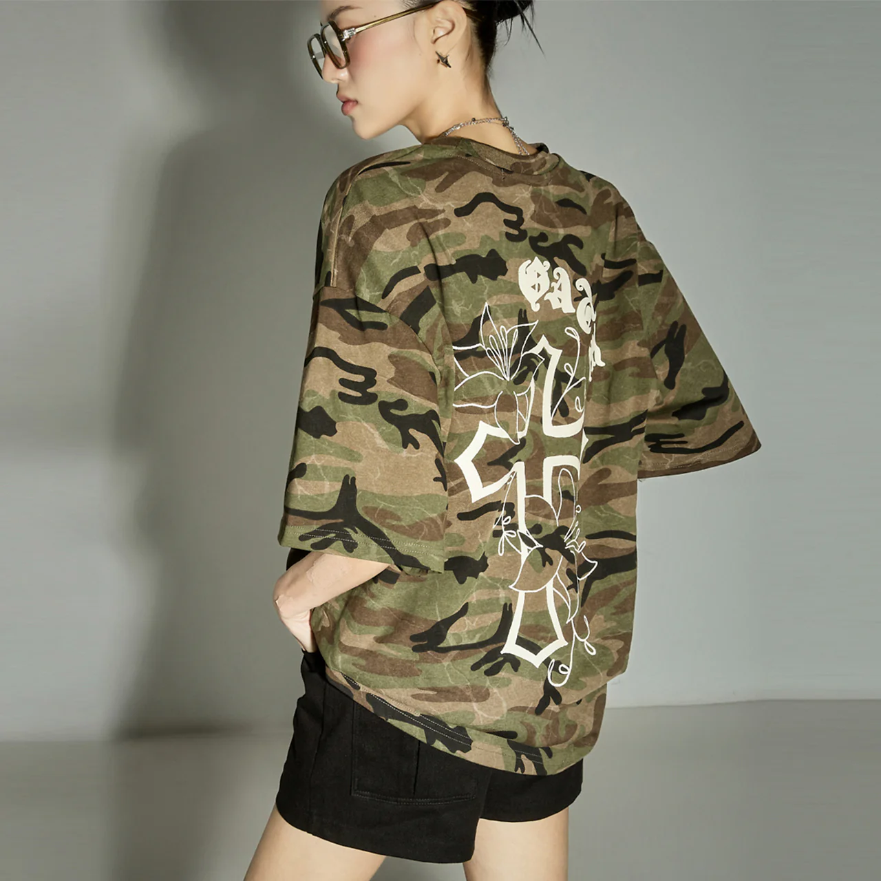 E3977 Printed Top - Image 2