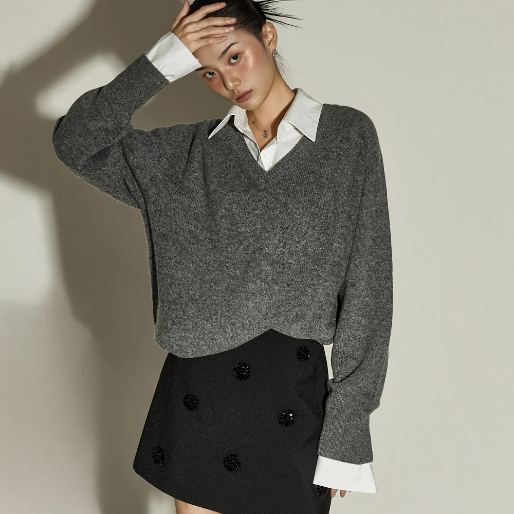 E3995 V-neck Knit - Image 2