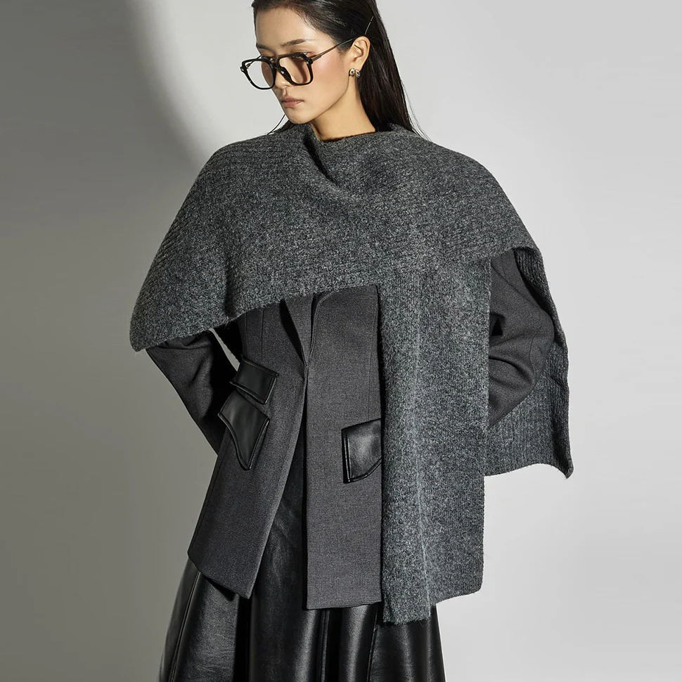E4007 Cape Knit - Image 2