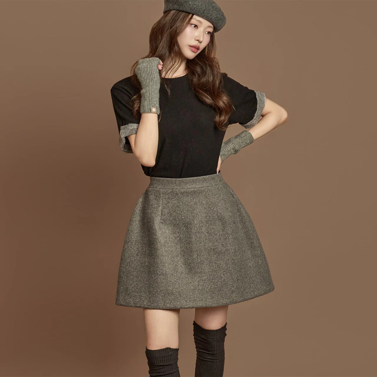 E4044 Solid Fleece Top - Image 2
