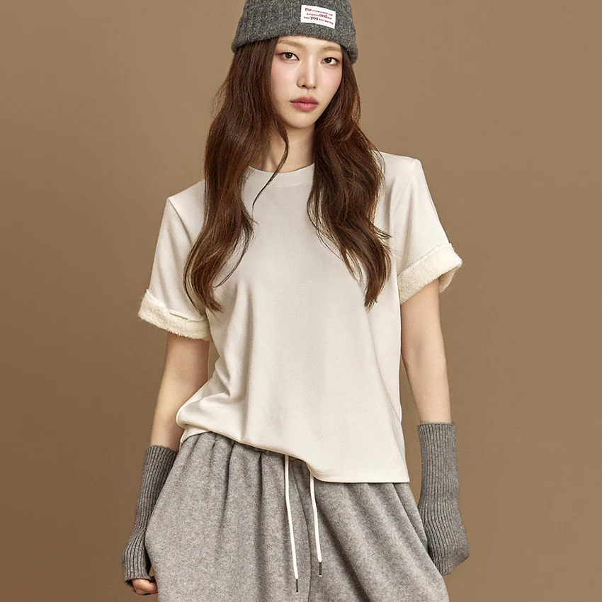 E4044 Solid Fleece Top - Image 2