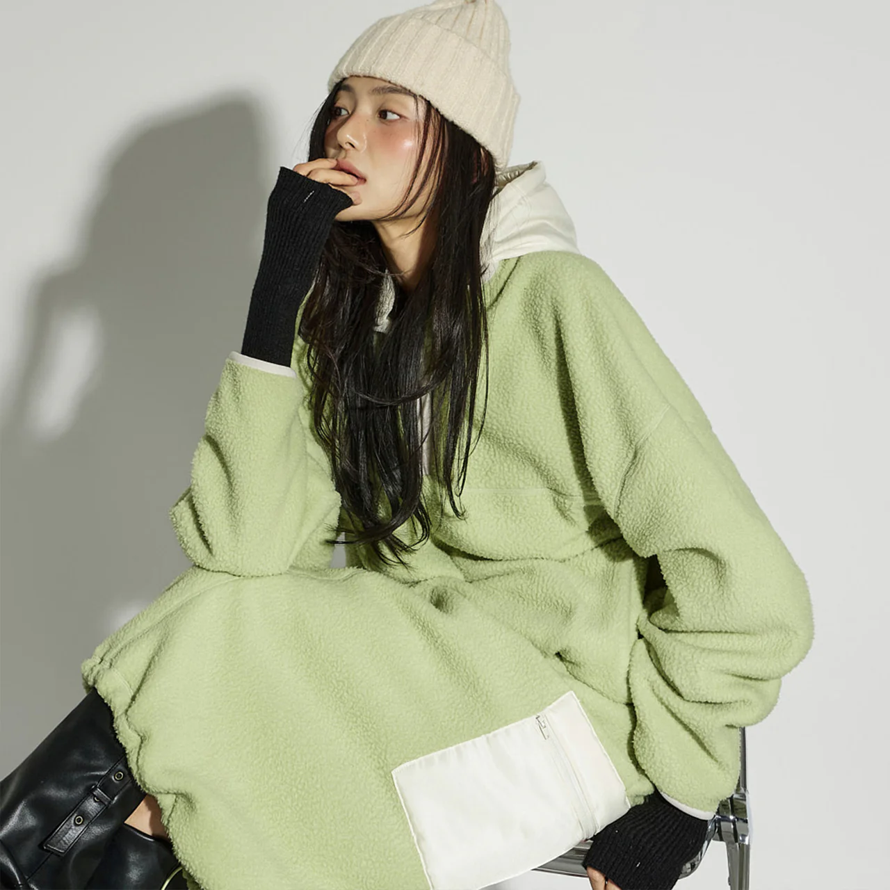 E4055 Fleece Hooded Tops - Image 2
