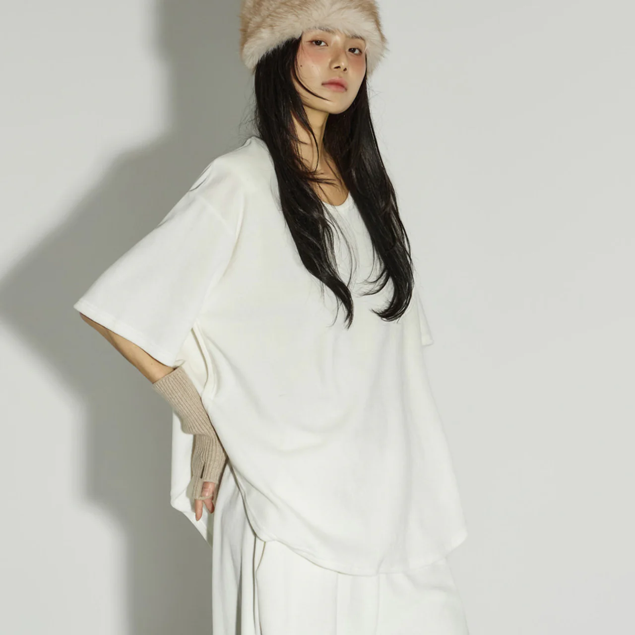 E4064 Velvet U-Neck Top - Image 2