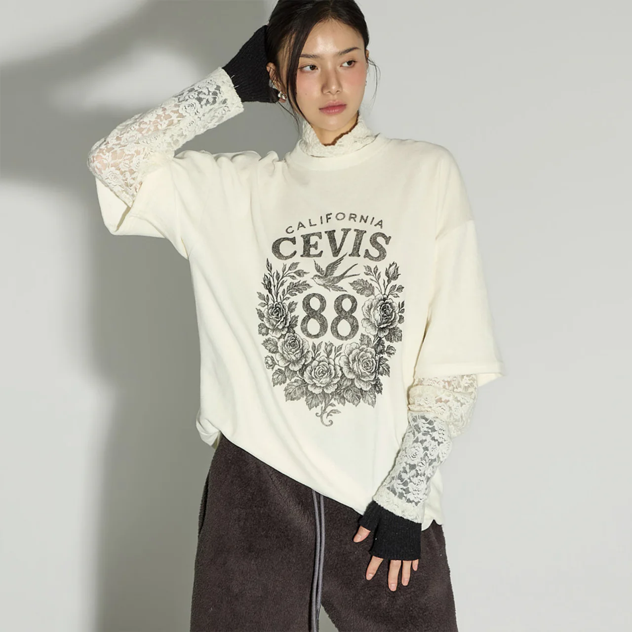 E4068 Layered Printed Top - Image 2