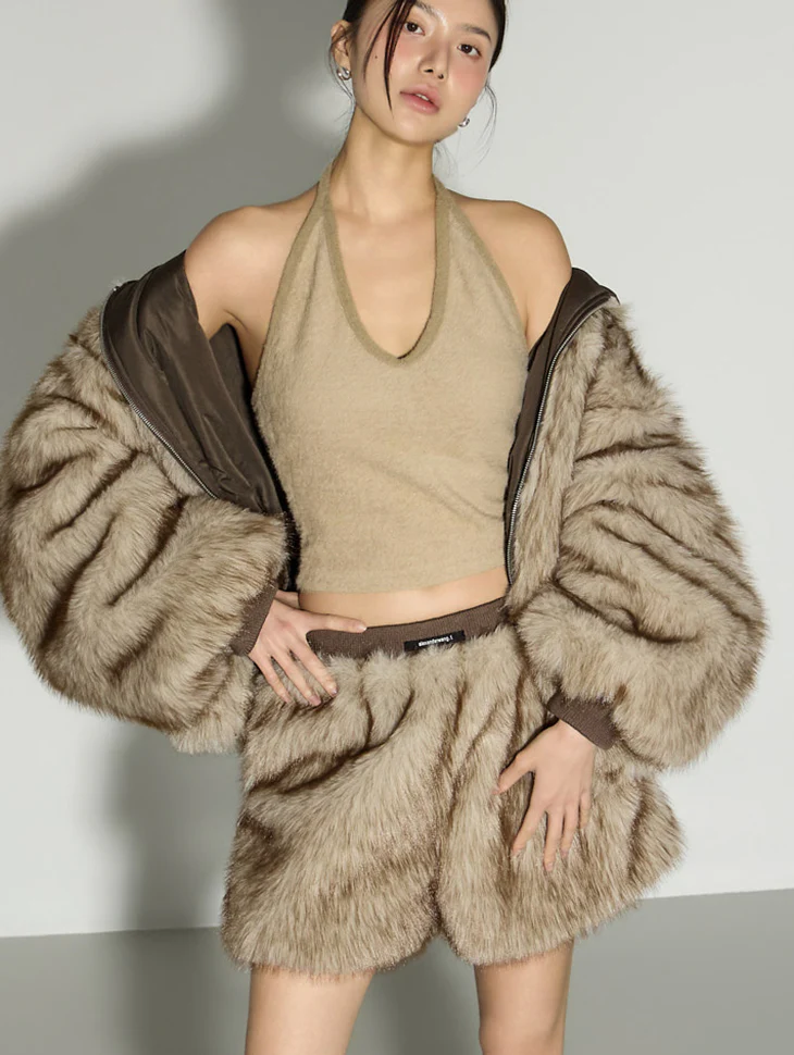 E4070 Fleece Halterneck Sleeveless Top