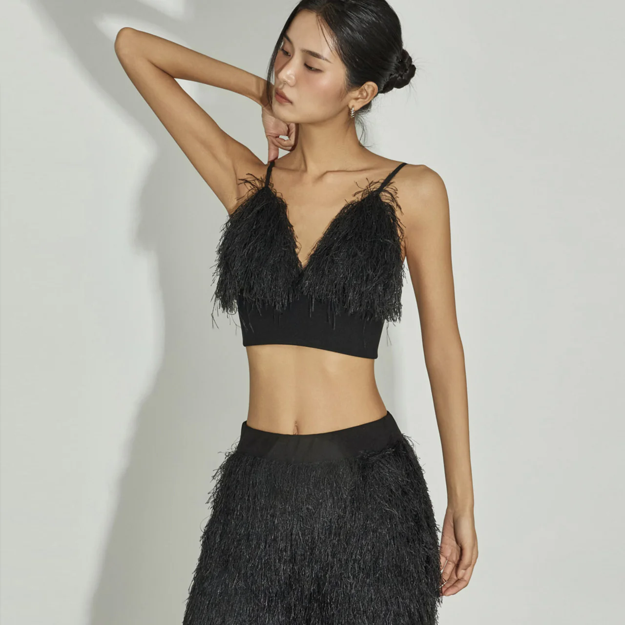 E9037 Fluffy Shaggy Sleeveless Top - Image 2