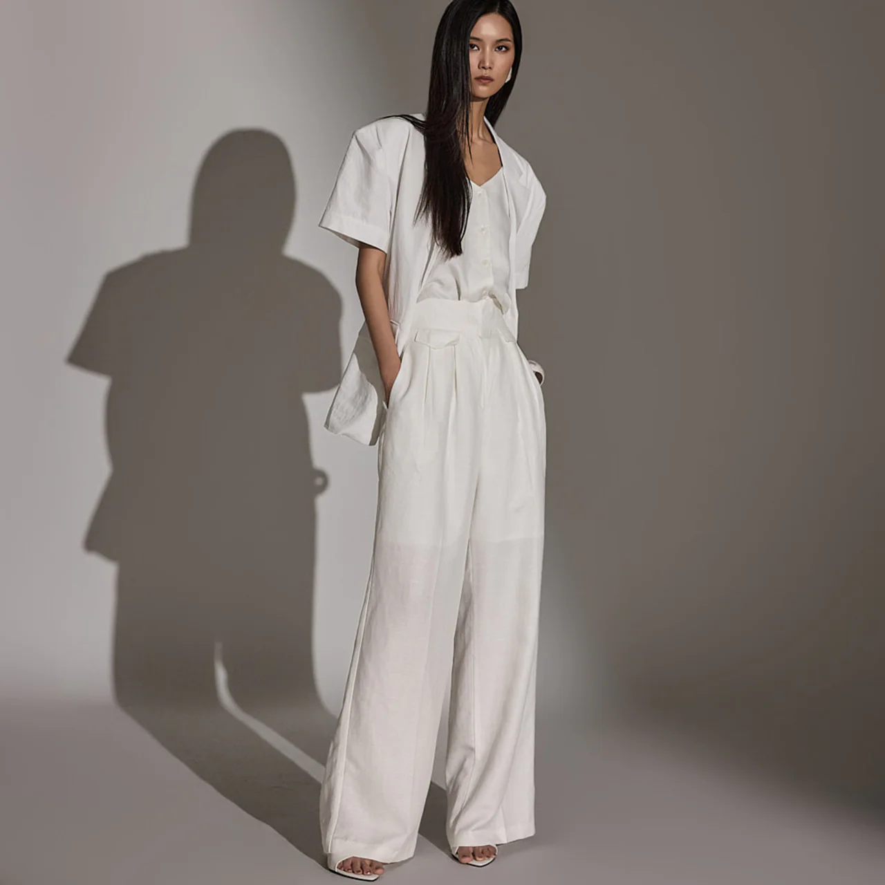 J2315 Linen Jacket - Image 2