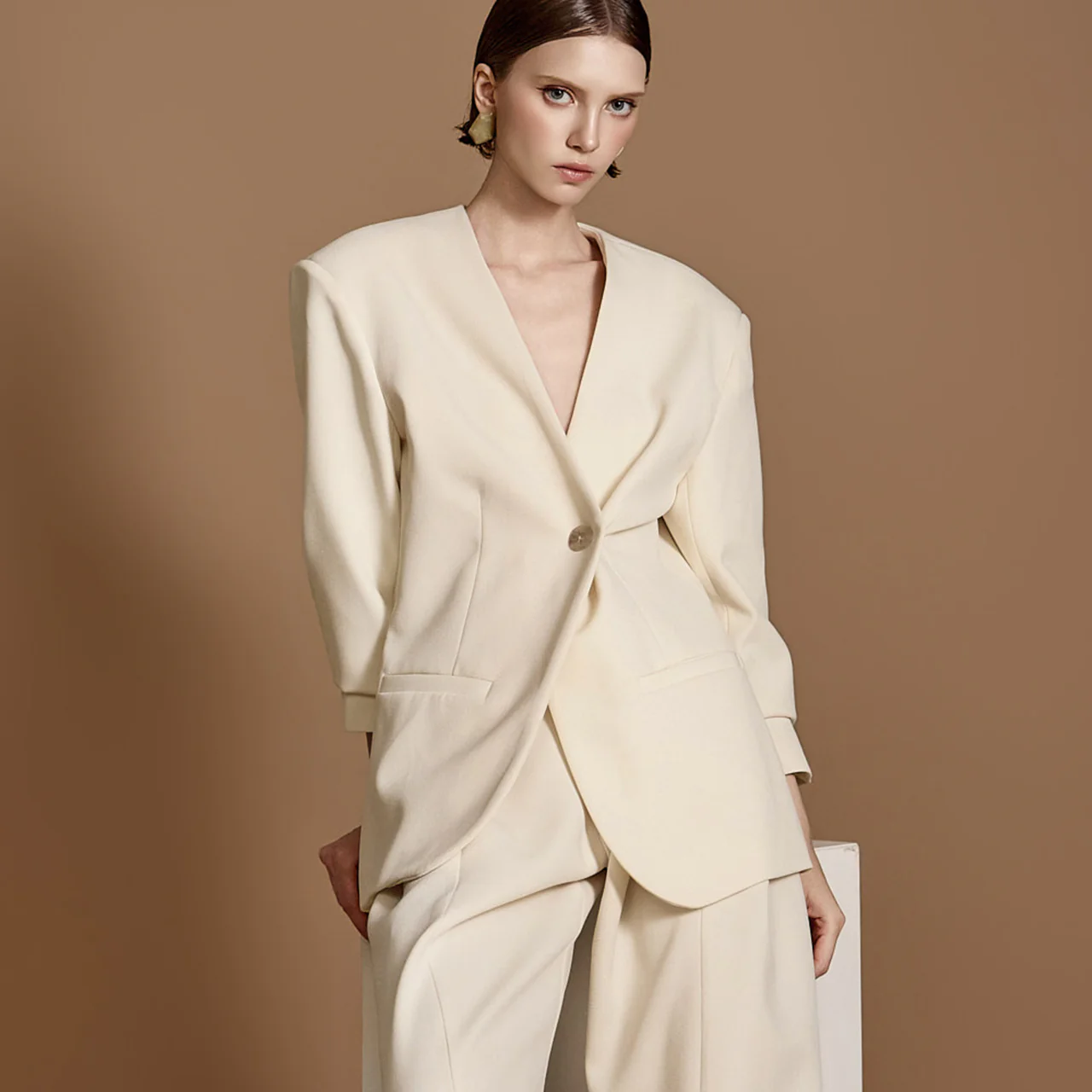 J2391 One Button Jacket - Image 2