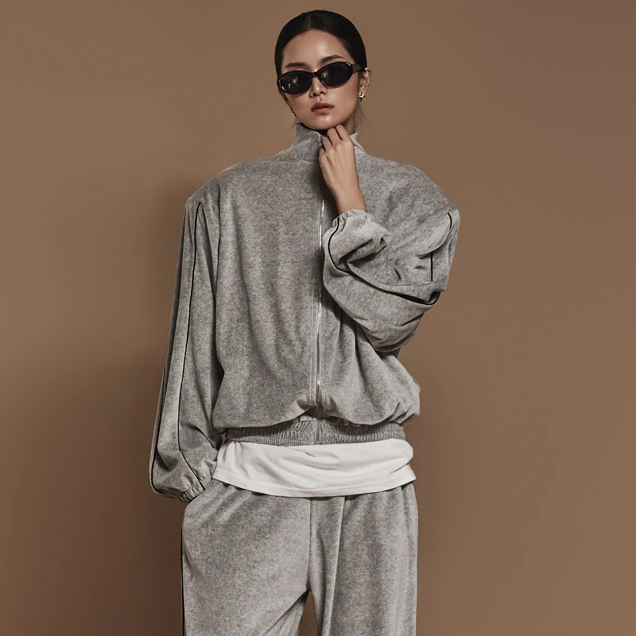 J2445 Velour Taping Detailed Zip Sweatshirt - Image 2