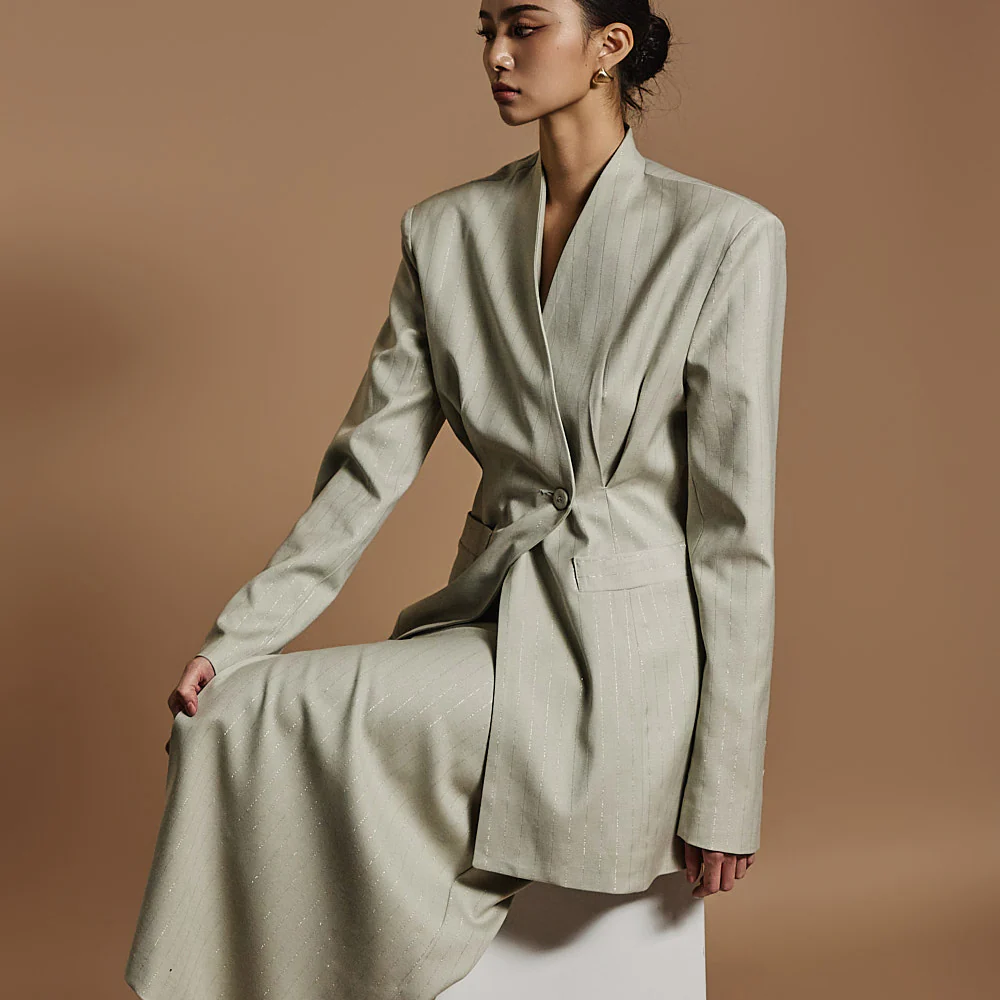 J2507 Pintuck Jacket - Image 2