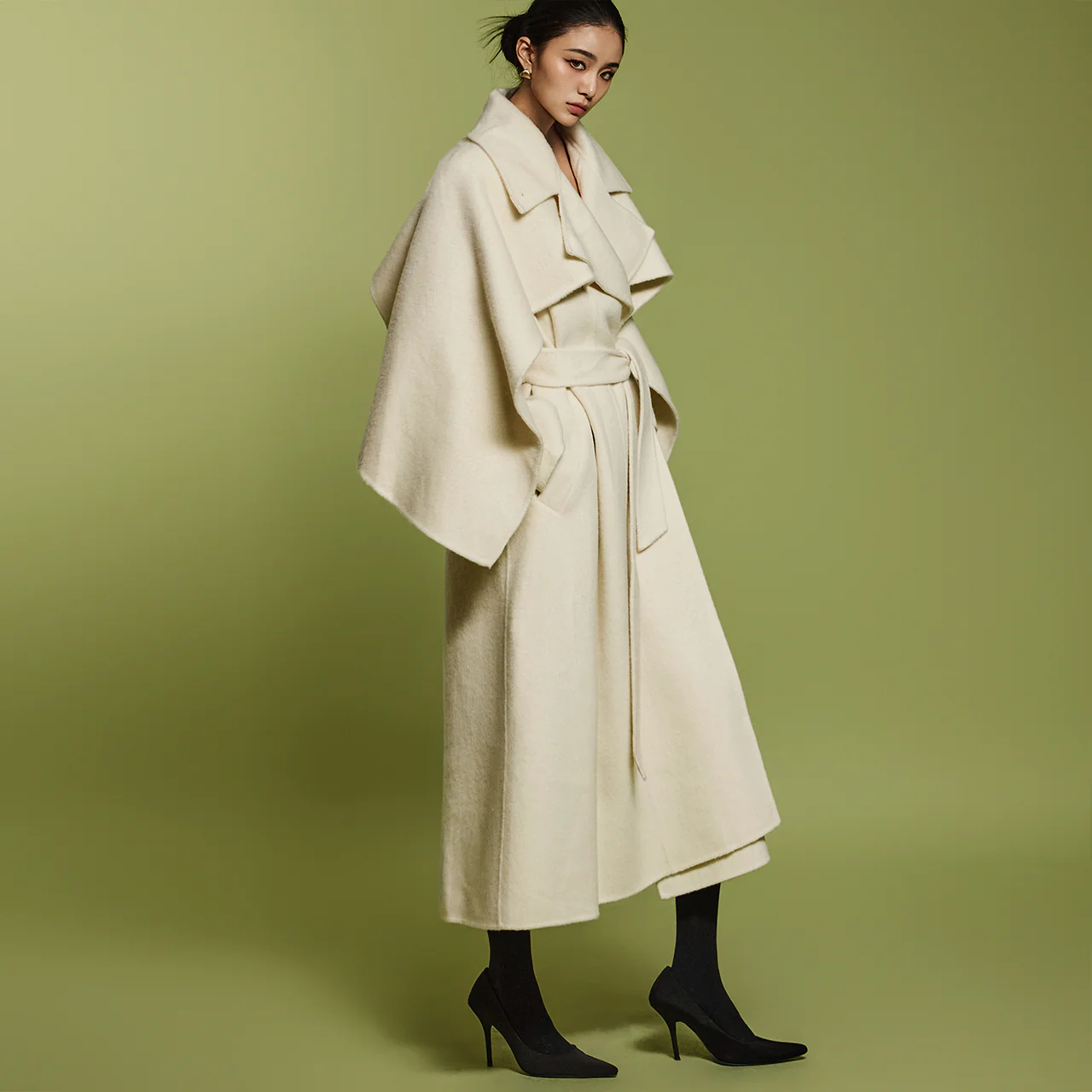 J2511 Handmade Wool Coat - Image 2