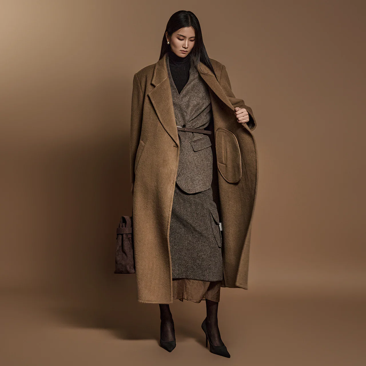 J2522 Handmade Wool Coat - Image 2