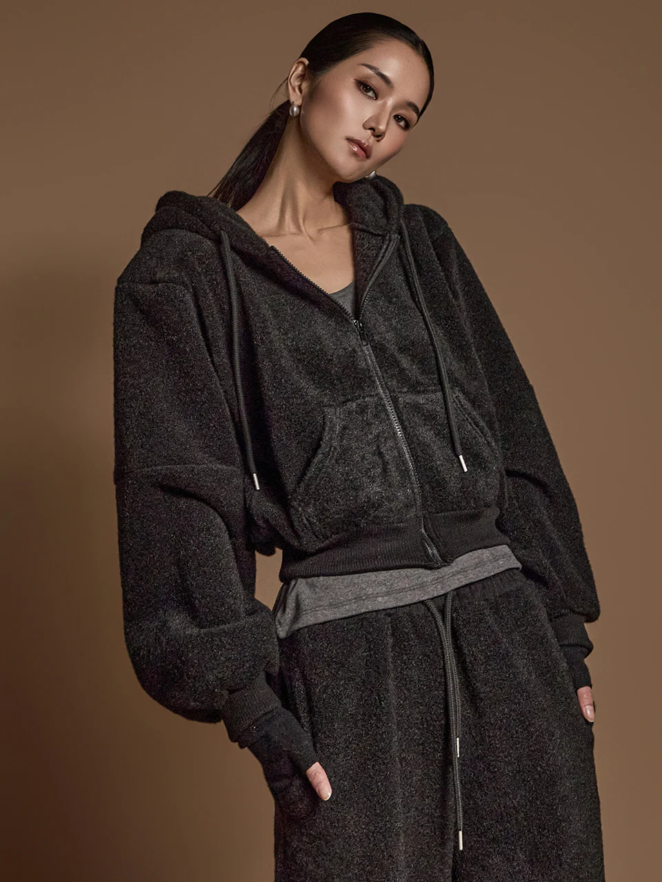 J2577 Fleece-lined Zip-Up Hoodie