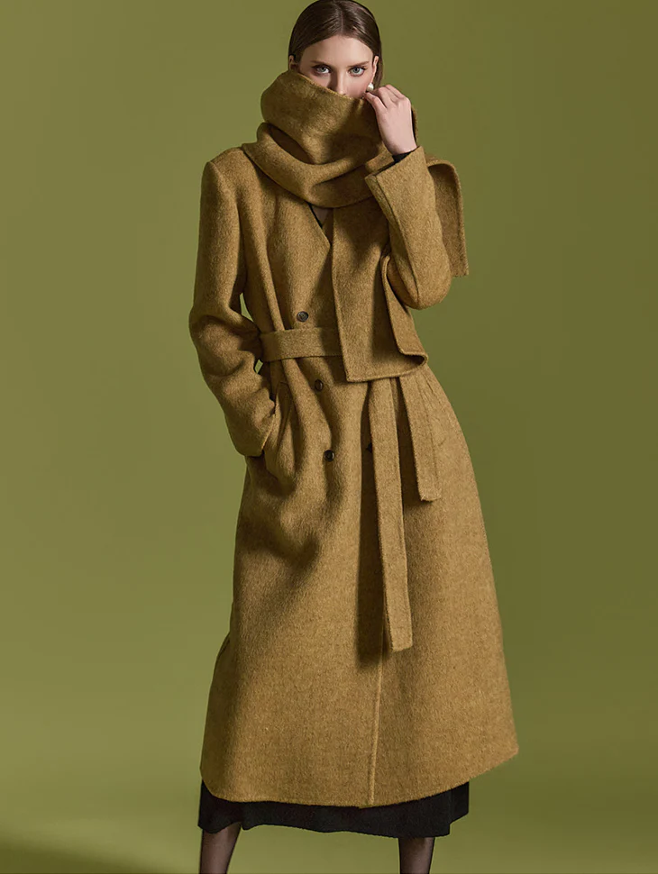 J2600 Wool Coat With Muffler