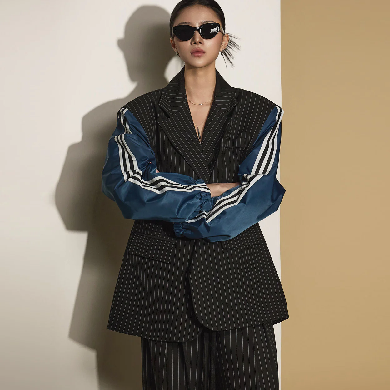J2625 Contrast Color Jacket - Image 2