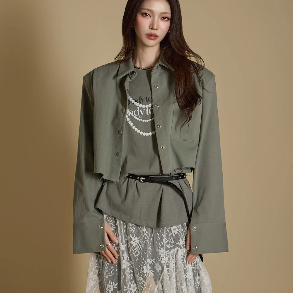 J2635 Shoulder Pad Cropped Jacket - Image 2