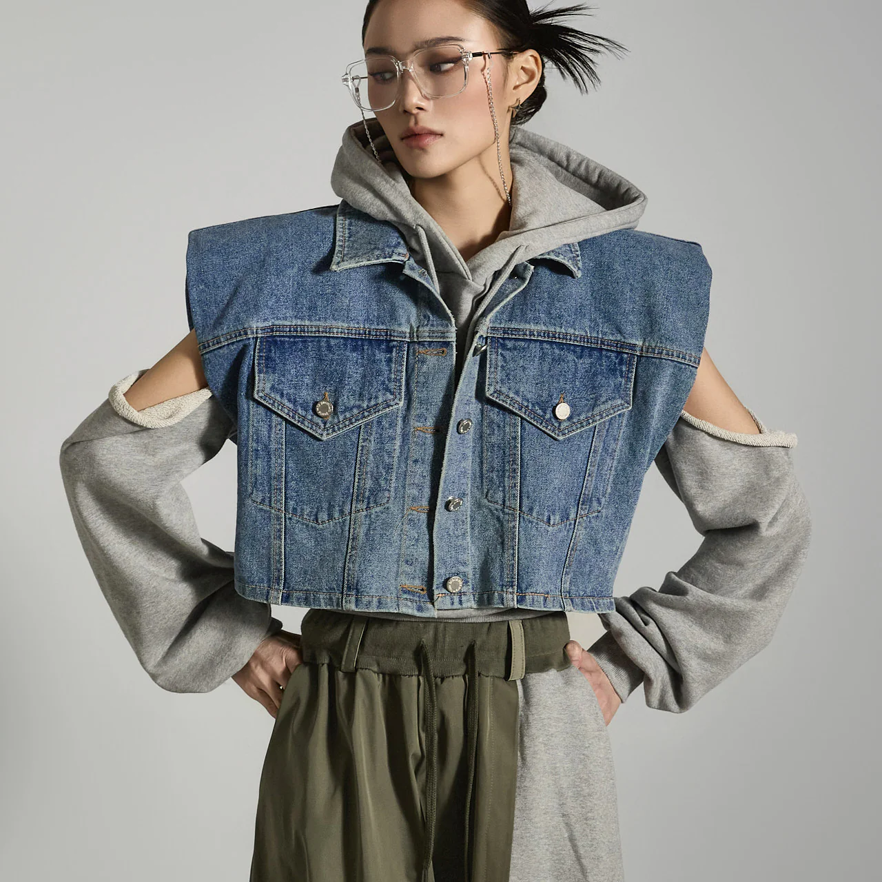 J2667 Denim Shoulder Pad Vest - Image 2