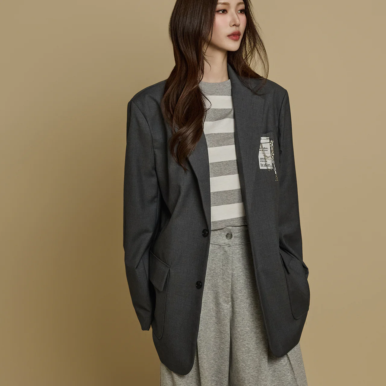 J2719 Jacket with Brooch - Image 2