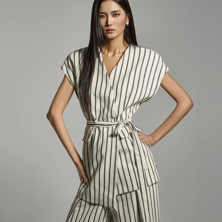 J2742 Linen Vest With Strap - Image 2