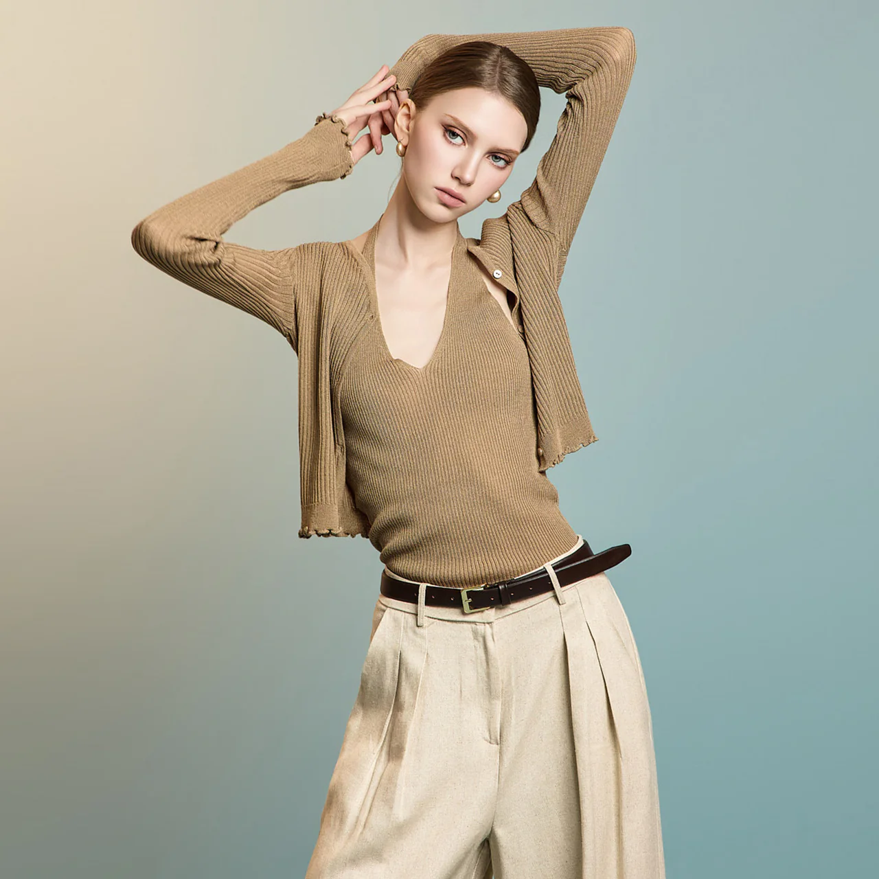 J2788 Halterneck Sleeveless Set Cardigan - Image 2