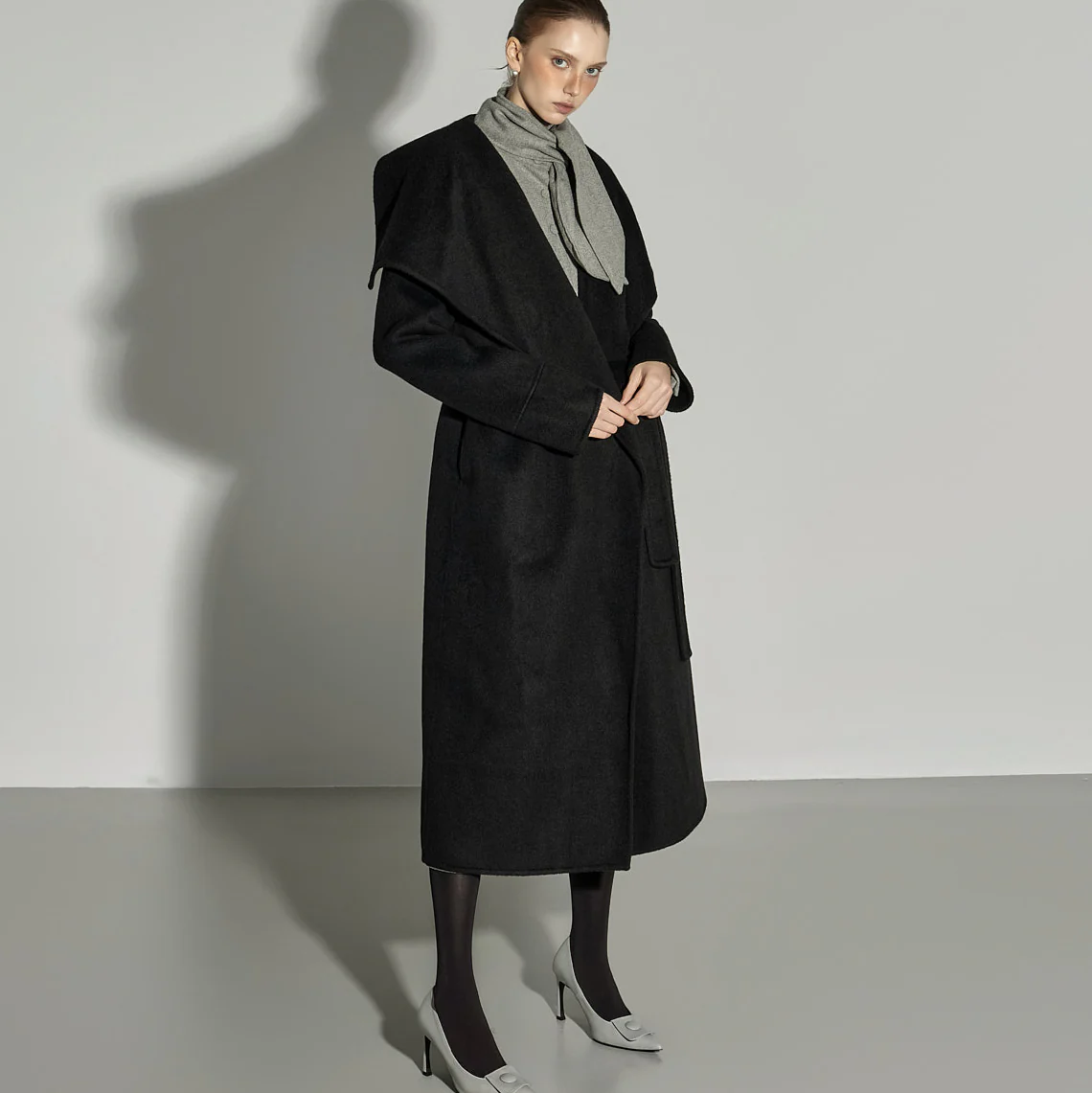 J2920 Wool Wide Collar Coat - Image 2