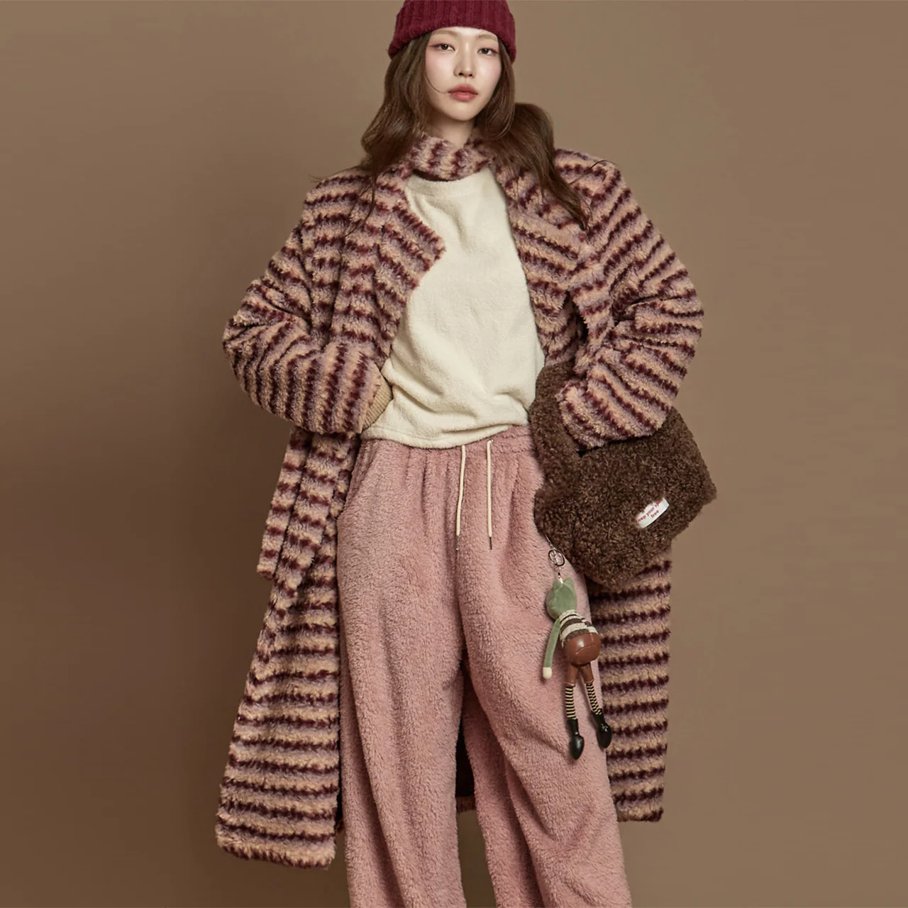 J3030 Teddy Coat with Strap - Image 2