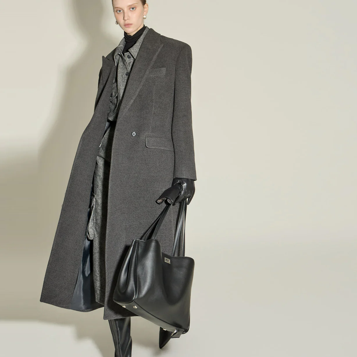 J3042 Classic Single Coat - Image 2