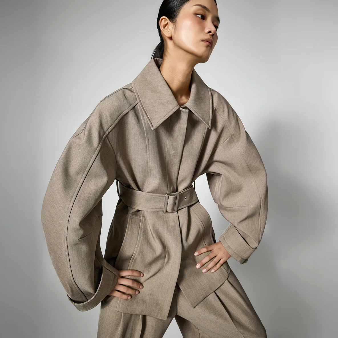 J3095 Raglan Jacket - Image 2