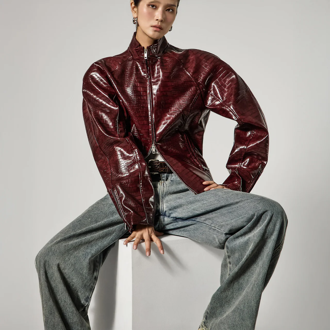 J3132 Crocodile Jacket - Image 2