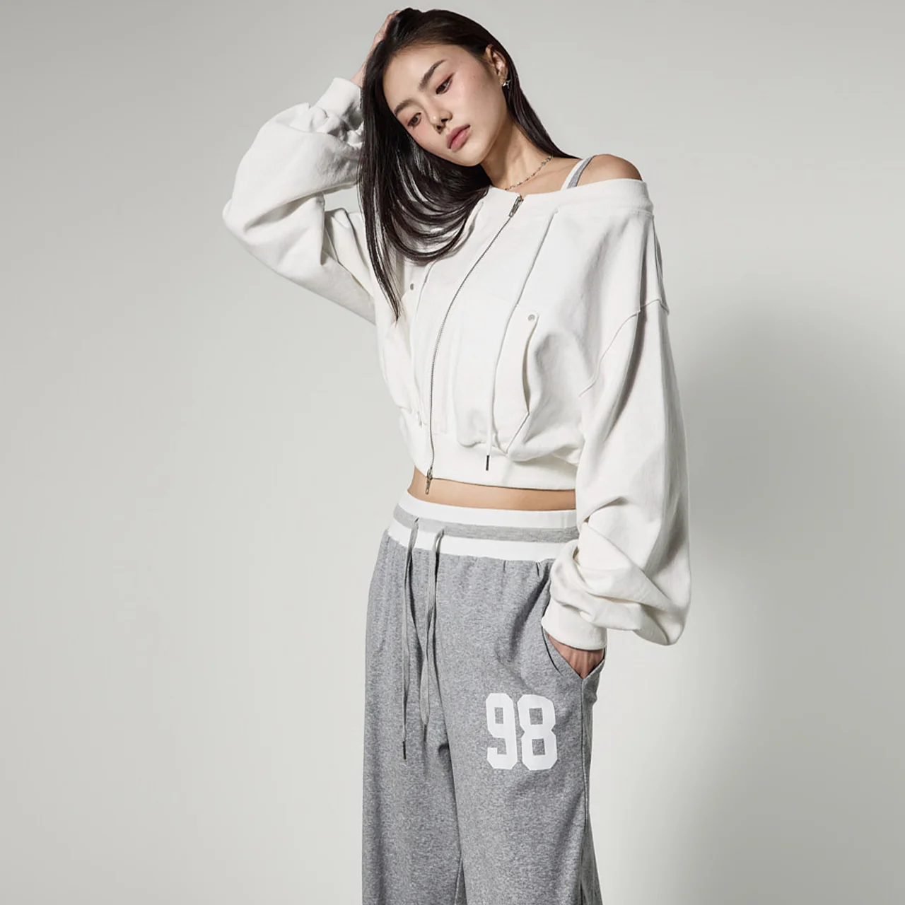 J3196 Off-Shoulder Crop Zip-Up - Image 2