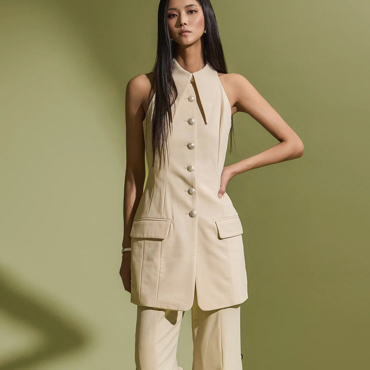 J9240 Halter Slim Vest - Image 2