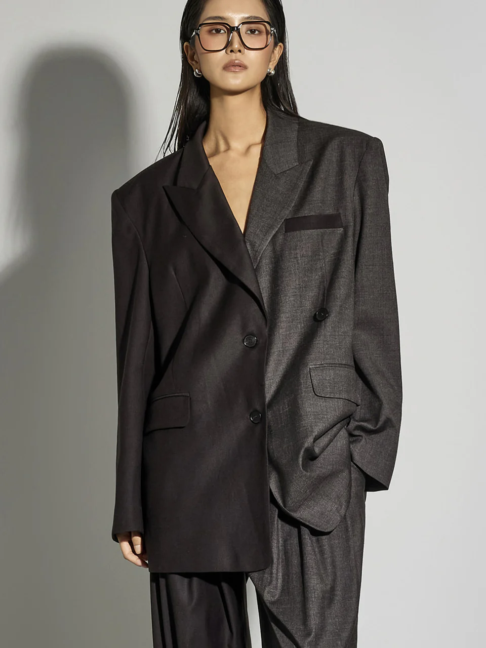 J9338 Two-Tone Collar Jacket