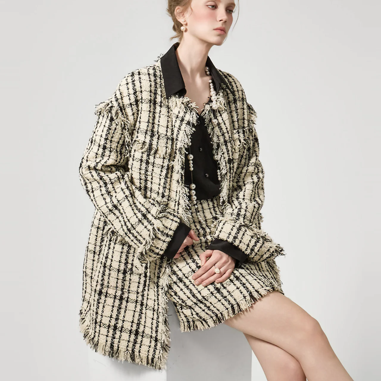 J9355 Tweed Fringe Jacket - Image 2