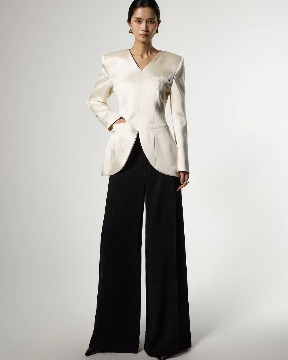 J9370 Curve Line Collarless Jacket - Image 2