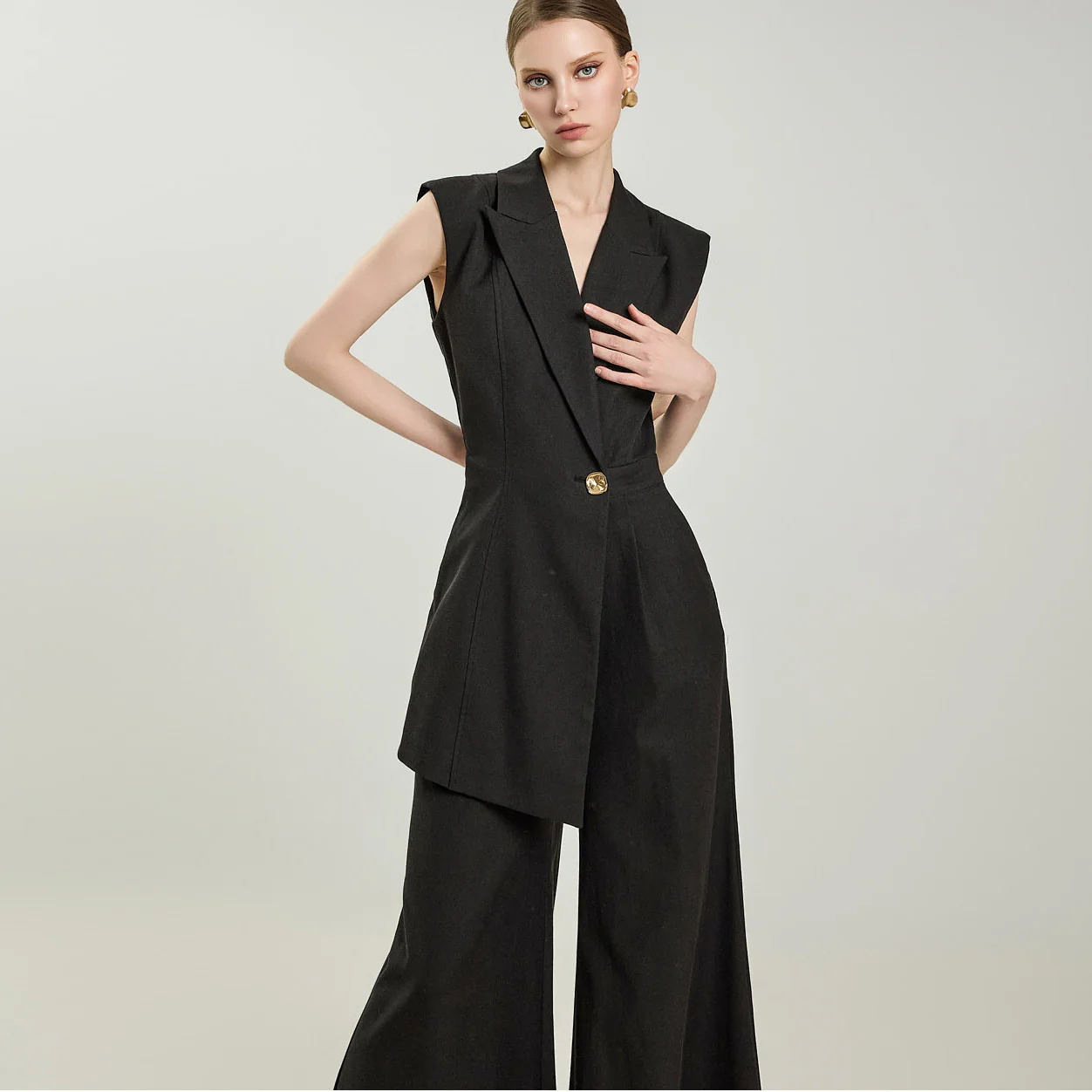 JS9023 Sleeveless Jump Suit - Image 2