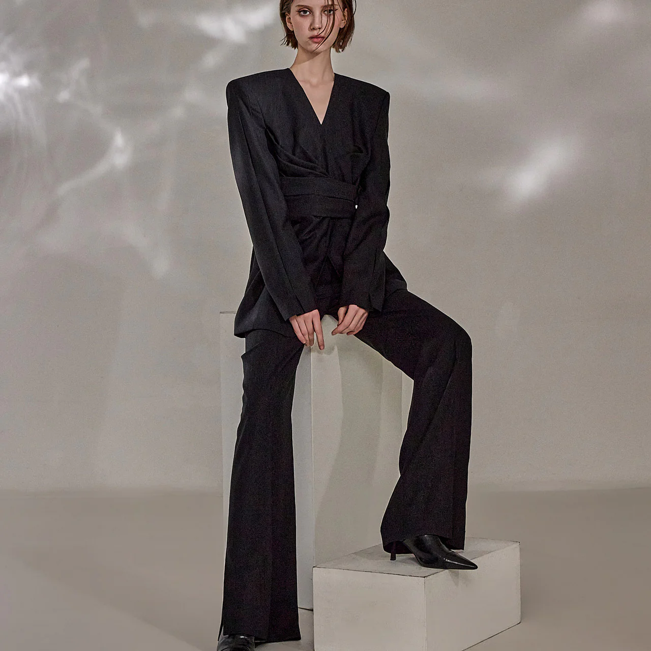 KSH42O2TP005 Kelly Shin Suit Set - Image 2