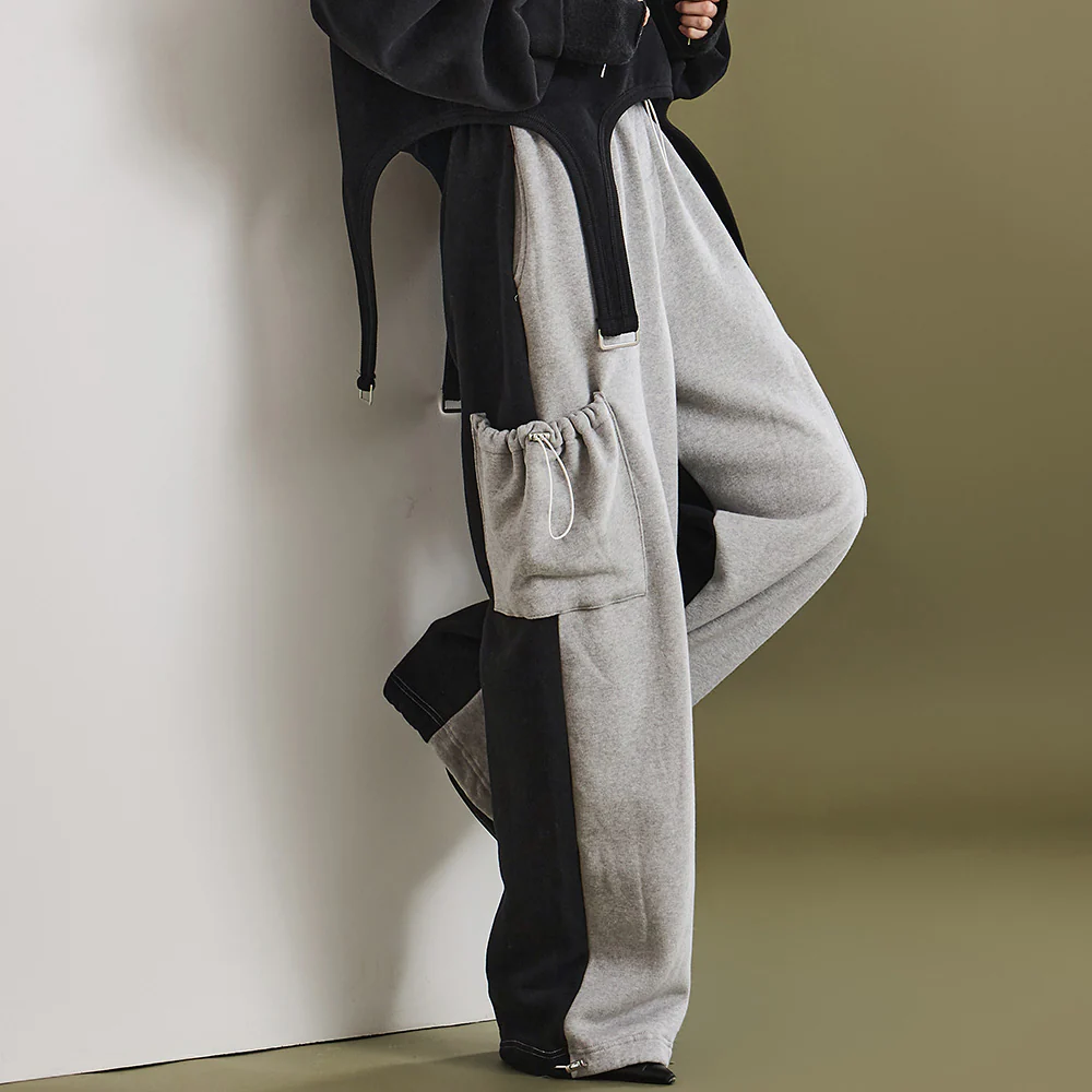 P2995 Color Contrasting Fleece-lined Sweat Pants - Image 2
